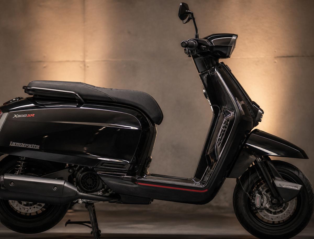 Lambretta X300 SR